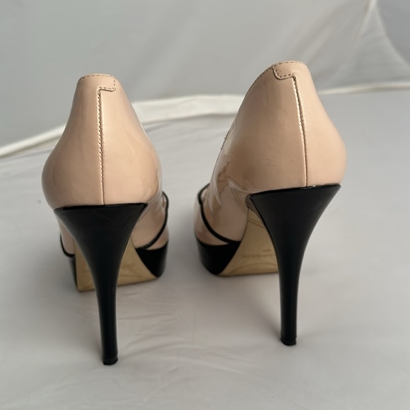 Enzo Angiolini Savoye nude and black patent leather platform peep toe heels - Picture 3 of 9